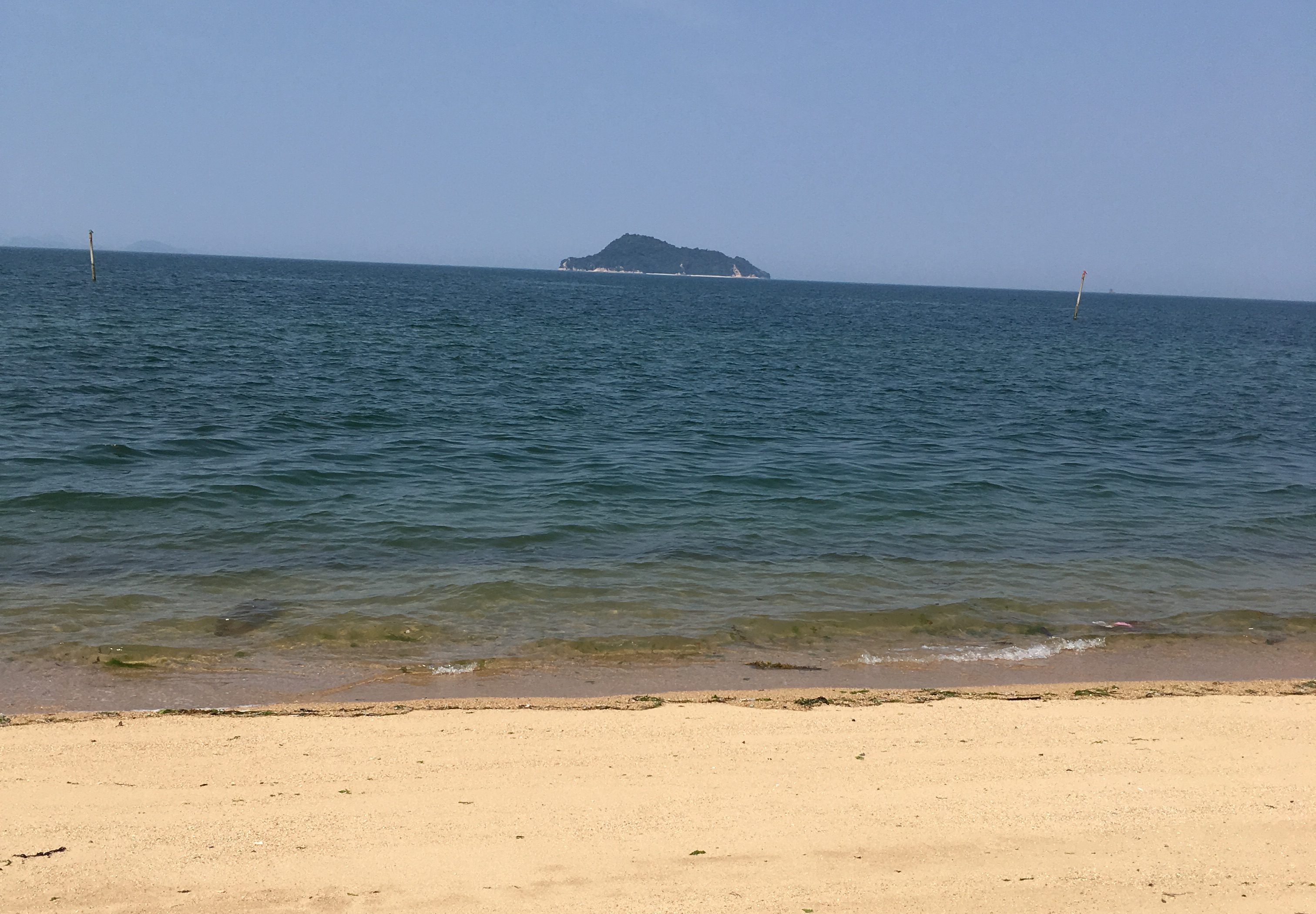 四国 愛媛ツーリング オススメ観光スポット 桜井海岸 超絶綺麗な青い海と白い砂浜 ぶらりジャポン